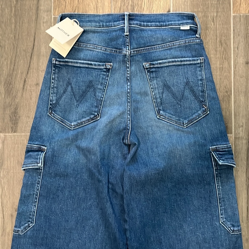 NWT MOTHER The Undercover Cargo Sneak Opposites Attract Jeans Size 32 - Picture 8 of 13